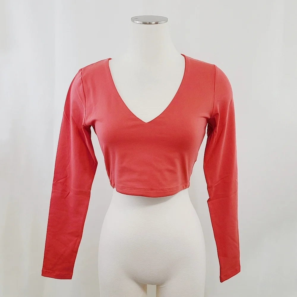 Susana Monaco very v long sleeve crop top Cherry Blossom red size medium NEW NWT